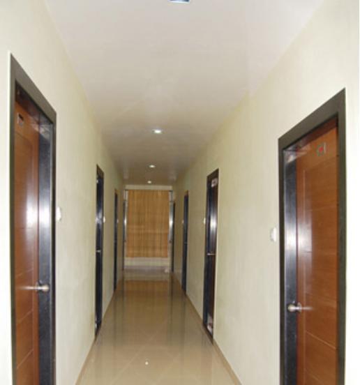 Hôtel Balaji Grand à Kākināda Extérieur photo