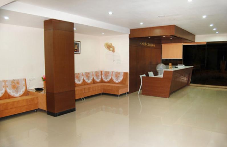 Hôtel Balaji Grand à Kākināda Extérieur photo